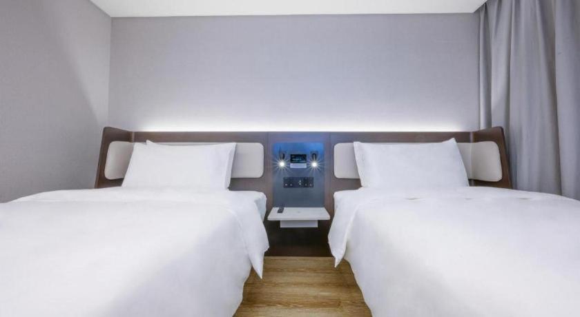 Hanting Hotel Beijing Wangfujing Zewnętrze zdjęcie